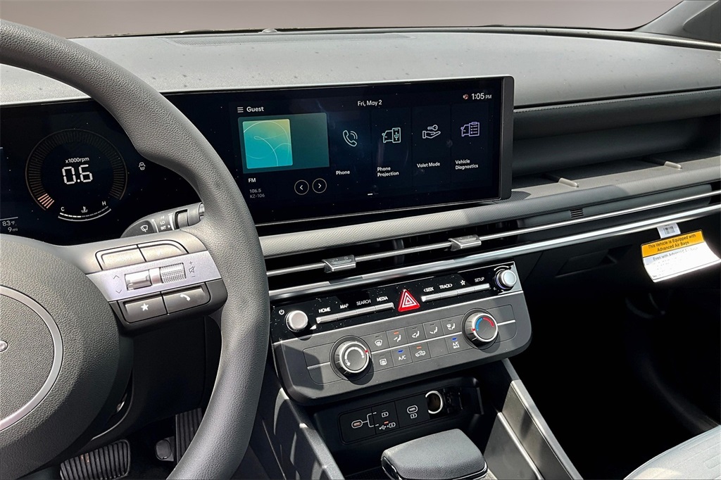 2025 Hyundai Santa Cruz SE Image 6 of 14