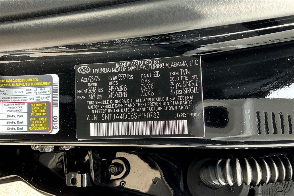 2025 Hyundai Santa Cruz SE Image 8 of 14