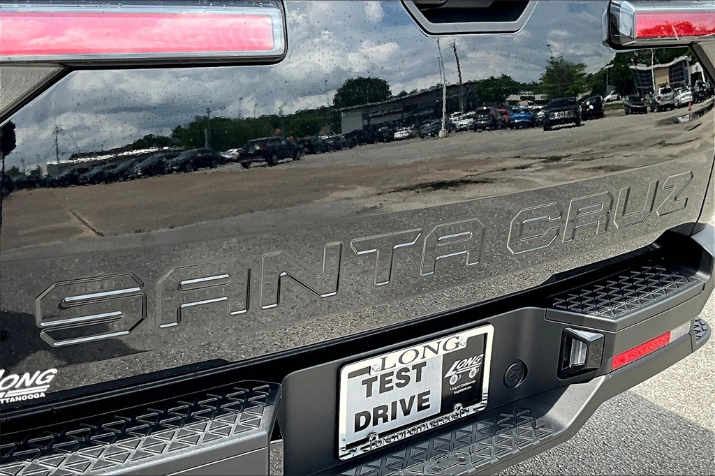 2025 Hyundai Santa Cruz SE Image 9 of 14