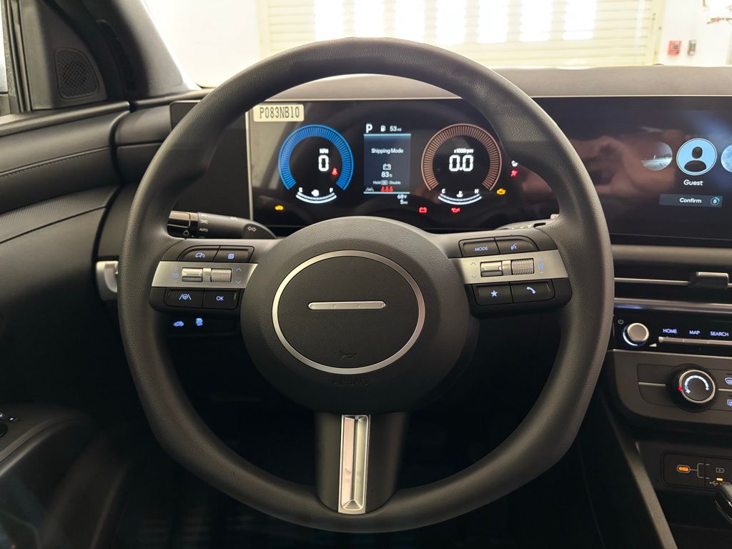 2025 Hyundai Santa Cruz SE Image 16 of 18