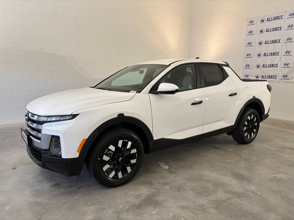 2025 Hyundai Santa Cruz SE Image 2 of 18