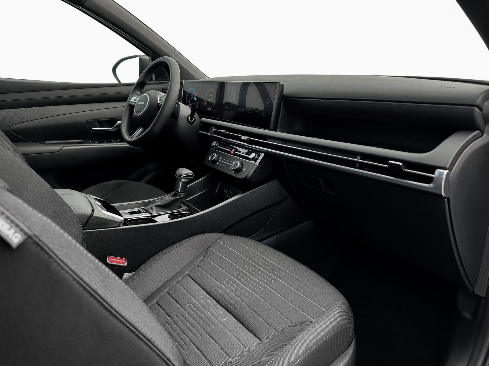Vehicle image 16 of 19