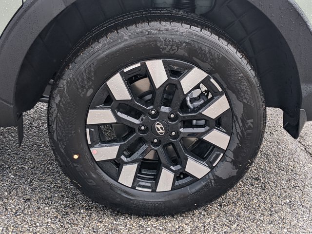 2025 Hyundai Santa Cruz SE Image 9 of 25