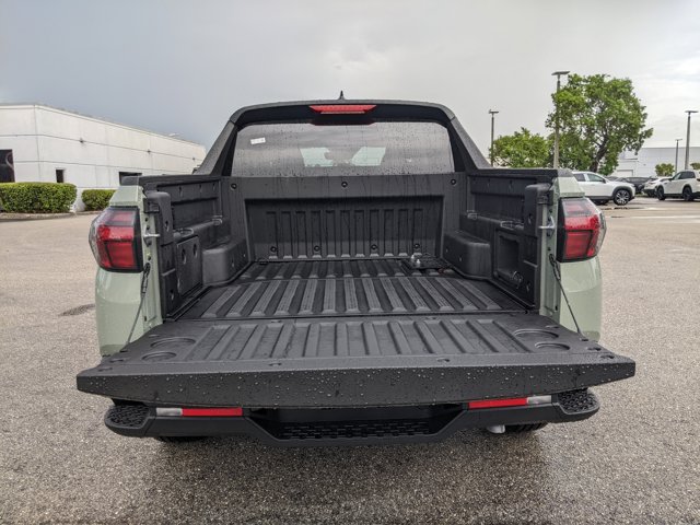 2025 Hyundai Santa Cruz SE Image 10 of 25