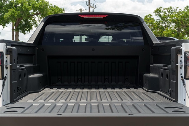 2025 Hyundai Santa Cruz SE Image 7 of 25