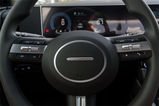 2025 Hyundai Santa Cruz SE Image 17 of 25