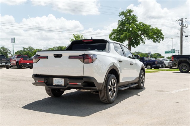 2025 Hyundai Santa Cruz SE Image 4 of 25
