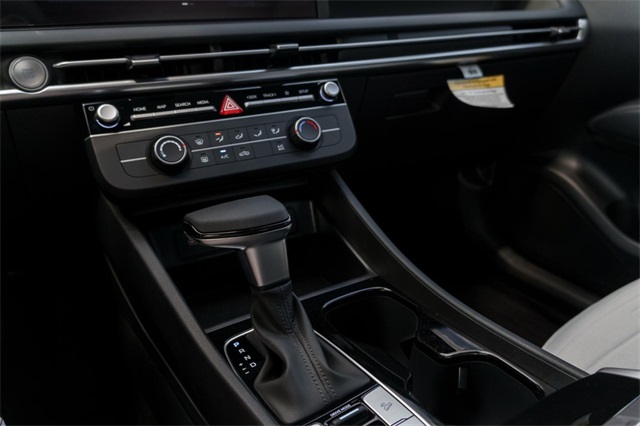 2025 Hyundai Santa Cruz SE Image 21 of 25