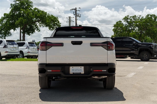 2025 Hyundai Santa Cruz SE Image 5 of 25