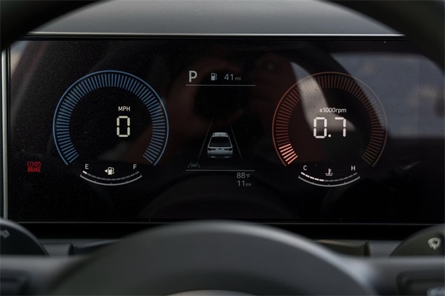 2025 Hyundai Santa Cruz SE Image 18 of 25