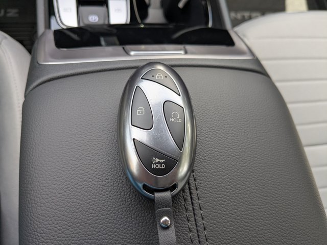 2025 Hyundai Santa Cruz SE Image 22 of 26