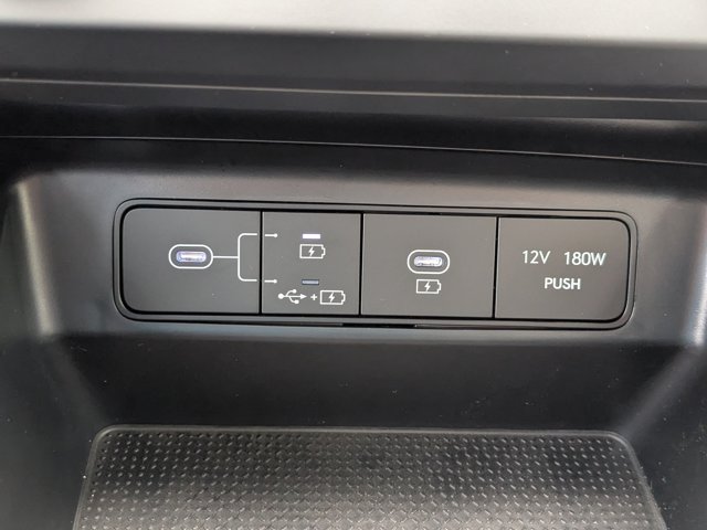 2025 Hyundai Santa Cruz SE Image 20 of 26