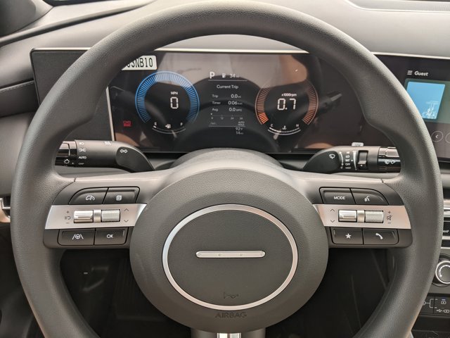 2025 Hyundai Santa Cruz SE Image 15 of 24