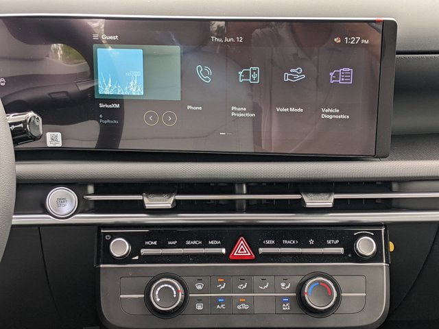 2025 Hyundai Santa Cruz SE Image 16 of 24