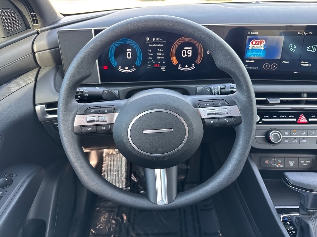 Vehicle image 7 of 12