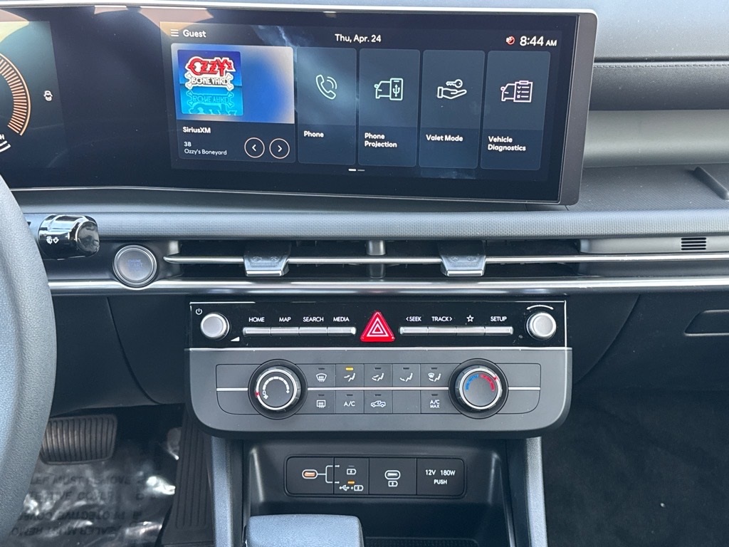 Vehicle image 8 of 12