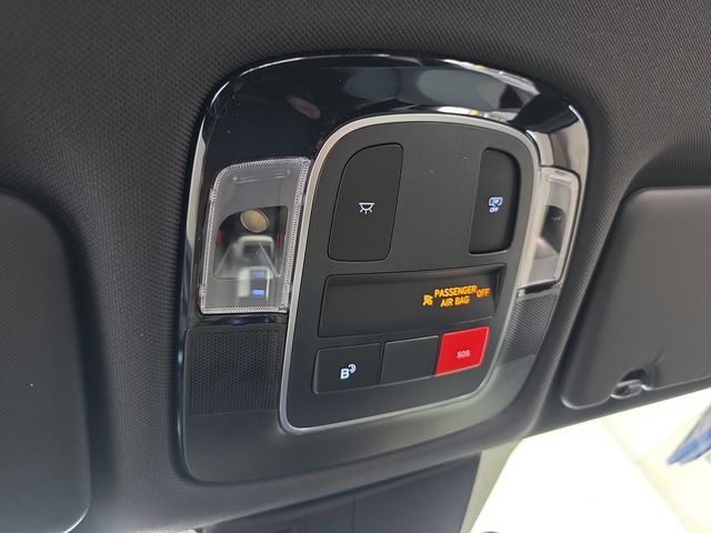 2025 Hyundai Santa Cruz SE Image 30 of 39