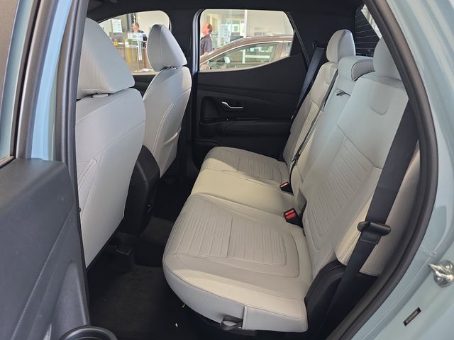 2025 Hyundai Santa Cruz SE Image 15 of 39