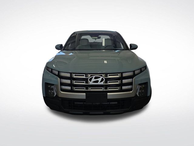 2025 Hyundai Santa Cruz SE Image 2 of 39