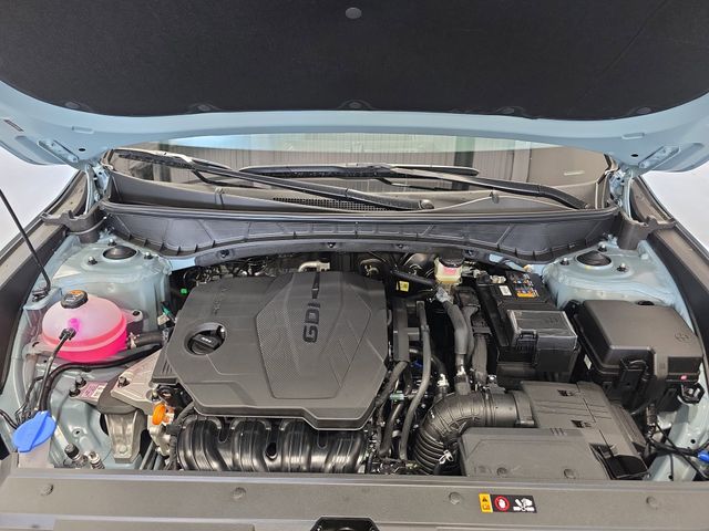 2025 Hyundai Santa Cruz SE Image 8 of 39