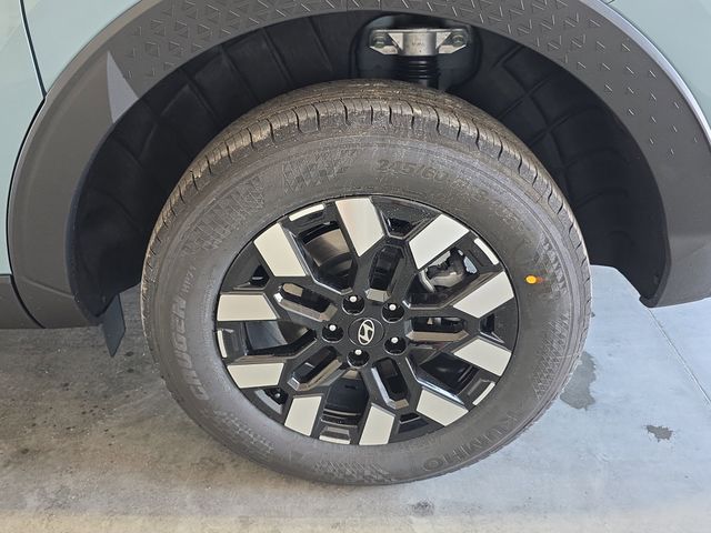 2025 Hyundai Santa Cruz SE Image 9 of 39