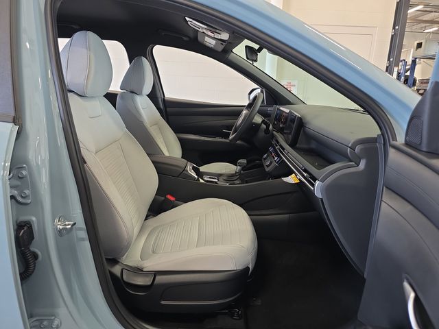 2025 Hyundai Santa Cruz SE Image 14 of 39