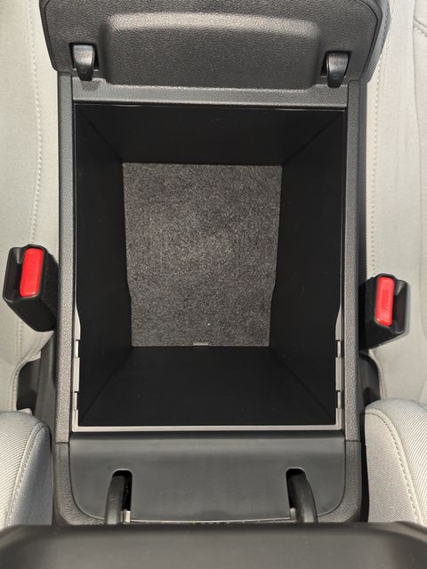 2025 Hyundai Santa Cruz SE Image 28 of 39