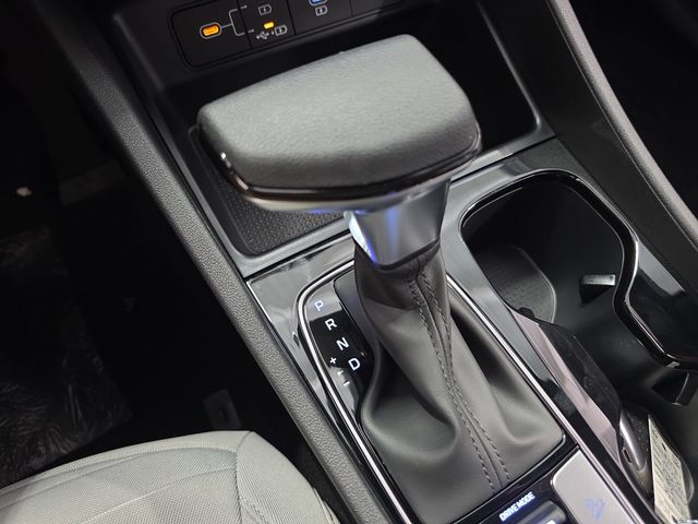 2025 Hyundai Santa Cruz SE Image 25 of 39