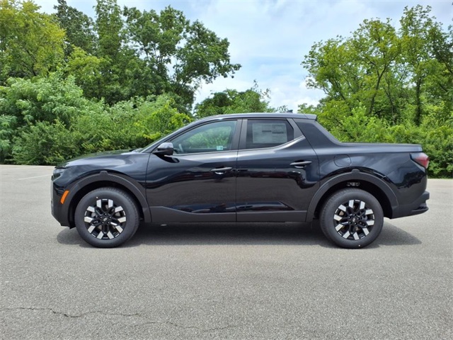 2025 Hyundai Santa Cruz SE Image 5 of 13