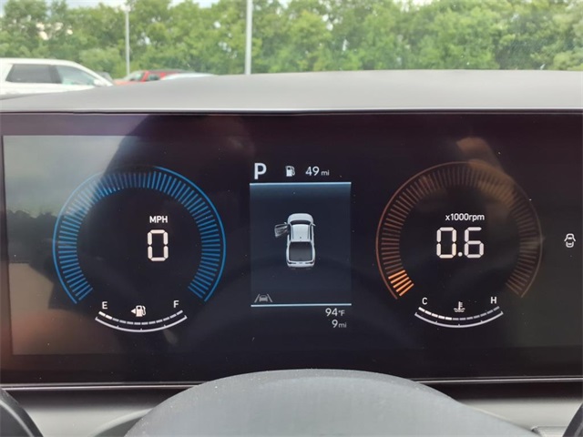 2025 Hyundai Santa Cruz SE Image 8 of 13