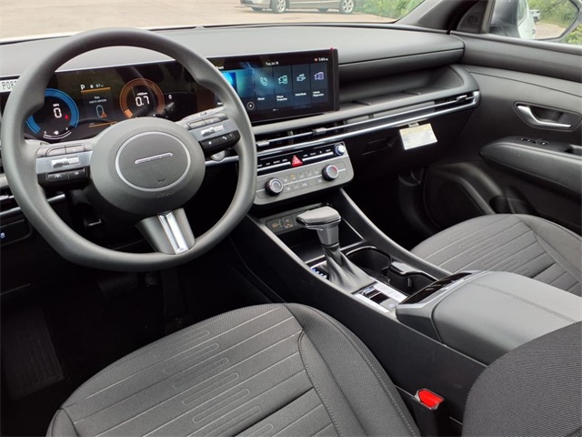 2025 Hyundai Santa Cruz SE Image 7 of 13