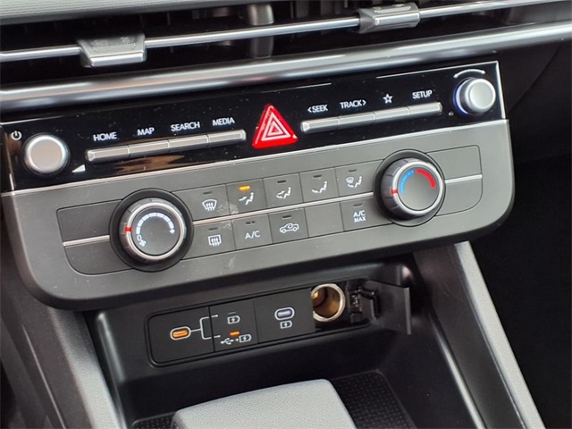 2025 Hyundai Santa Cruz SE Image 11 of 13