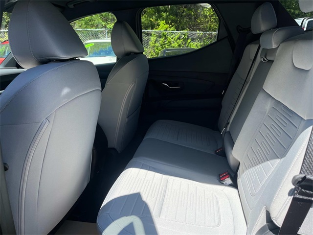 2025 Hyundai Santa Cruz SE Image 11 of 12