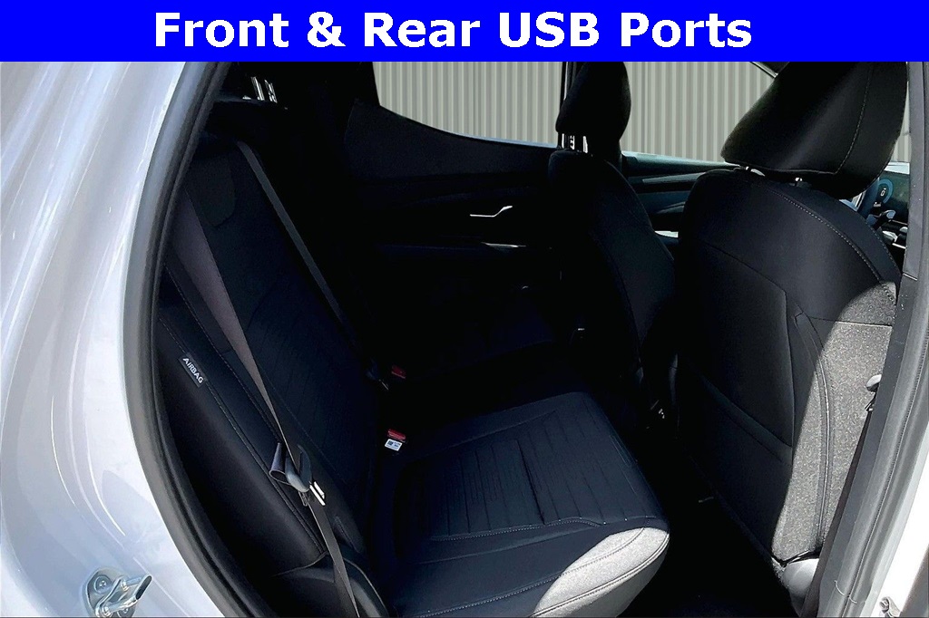 2025 Hyundai Santa Cruz SE Image 8 of 14