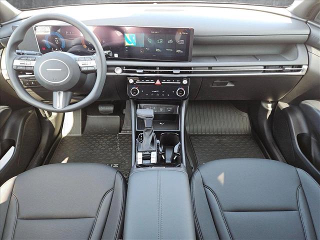 Vehicle image 15 of 17