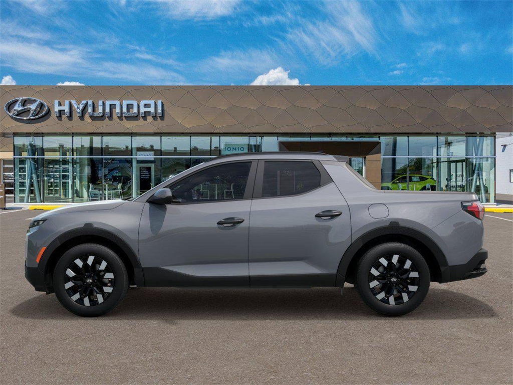 Vehicle image 7 of 17