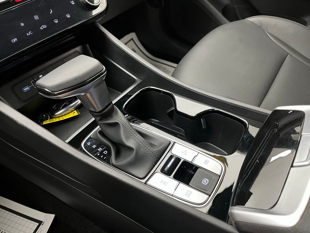 2025 Hyundai Santa Cruz SEL Image 30 of 33