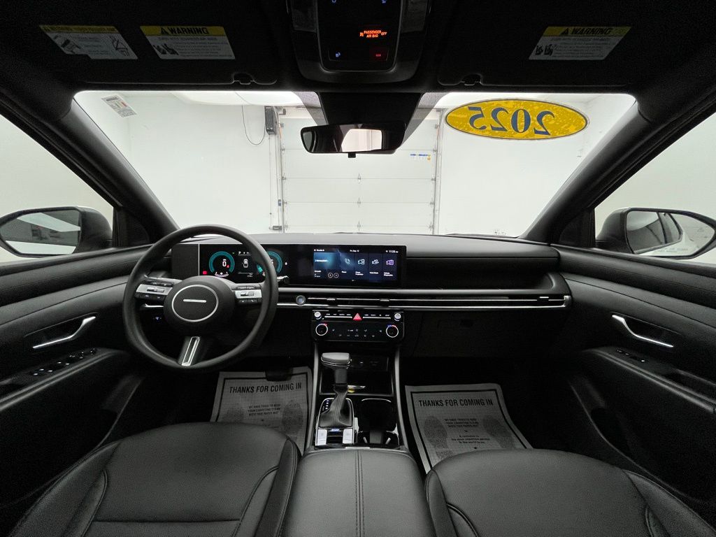 2025 Hyundai Santa Cruz SEL Image 19 of 33