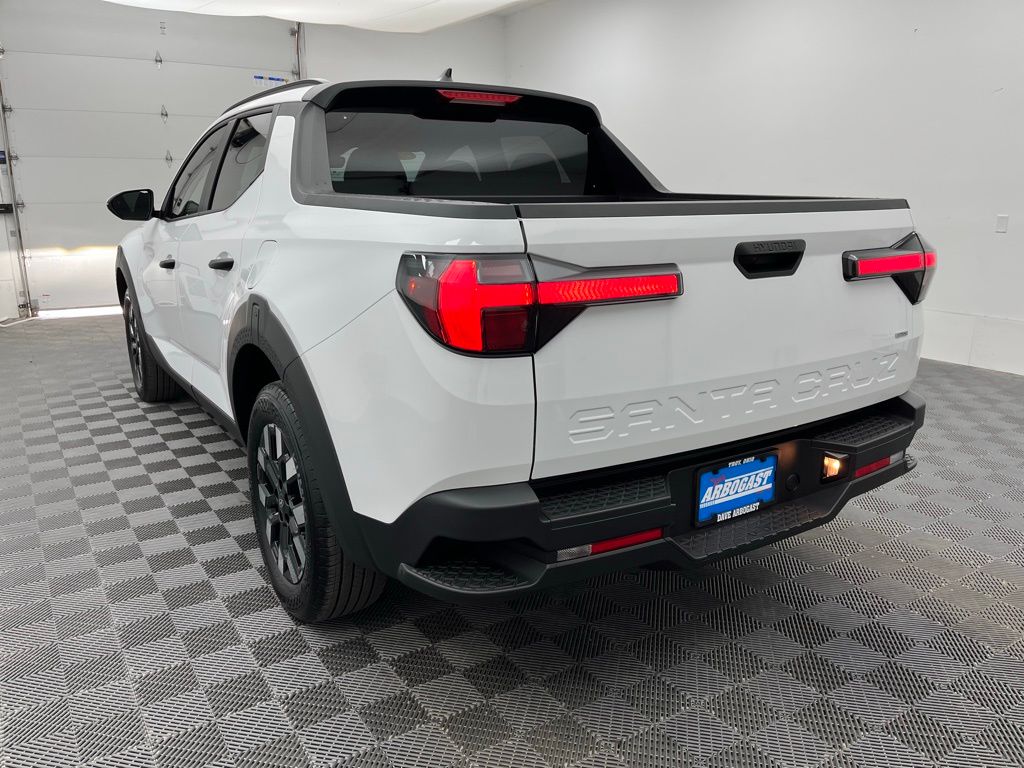 2025 Hyundai Santa Cruz SEL Image 7 of 33