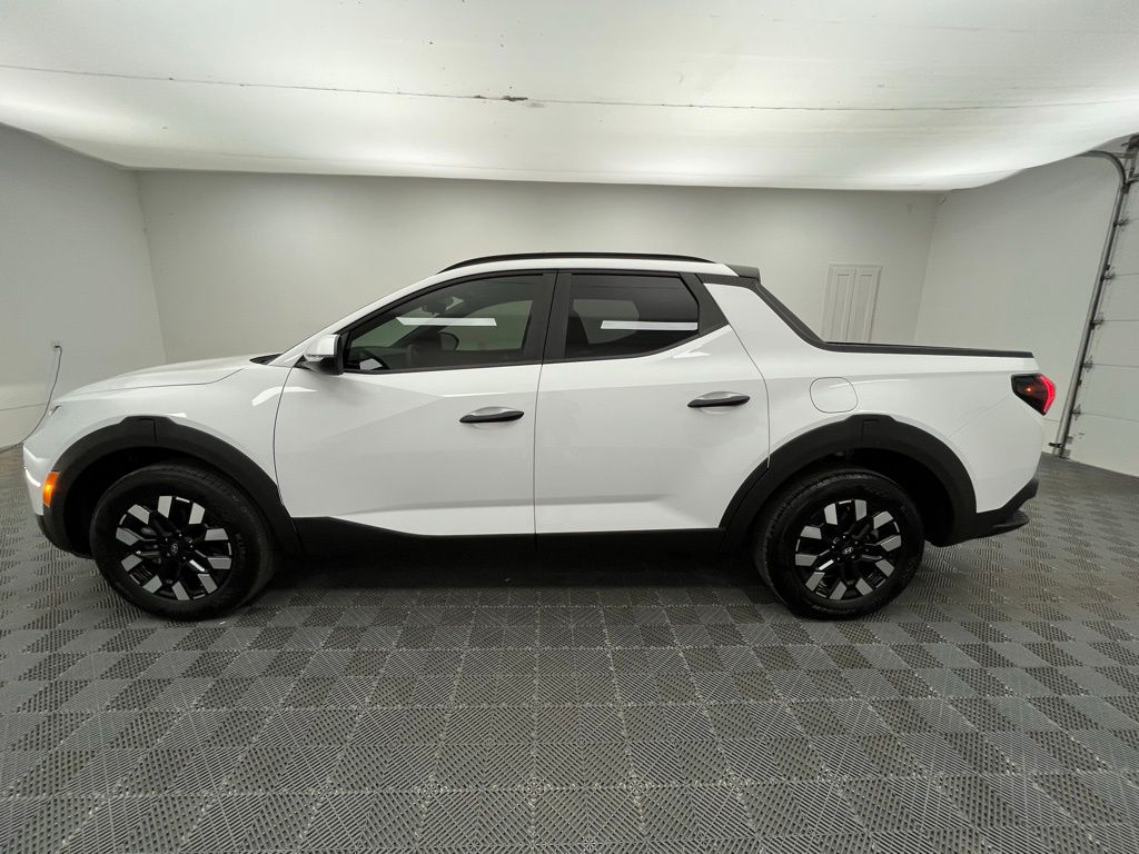 2025 Hyundai Santa Cruz SEL Image 8 of 33