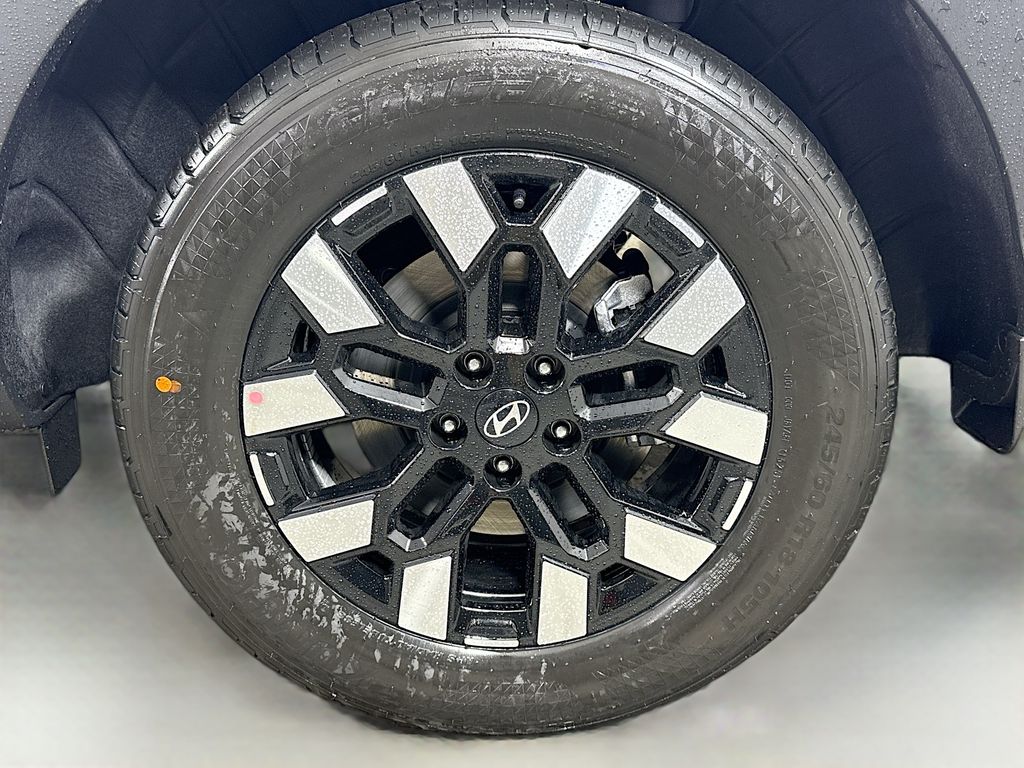 2025 Hyundai Santa Cruz SEL Image 10 of 31