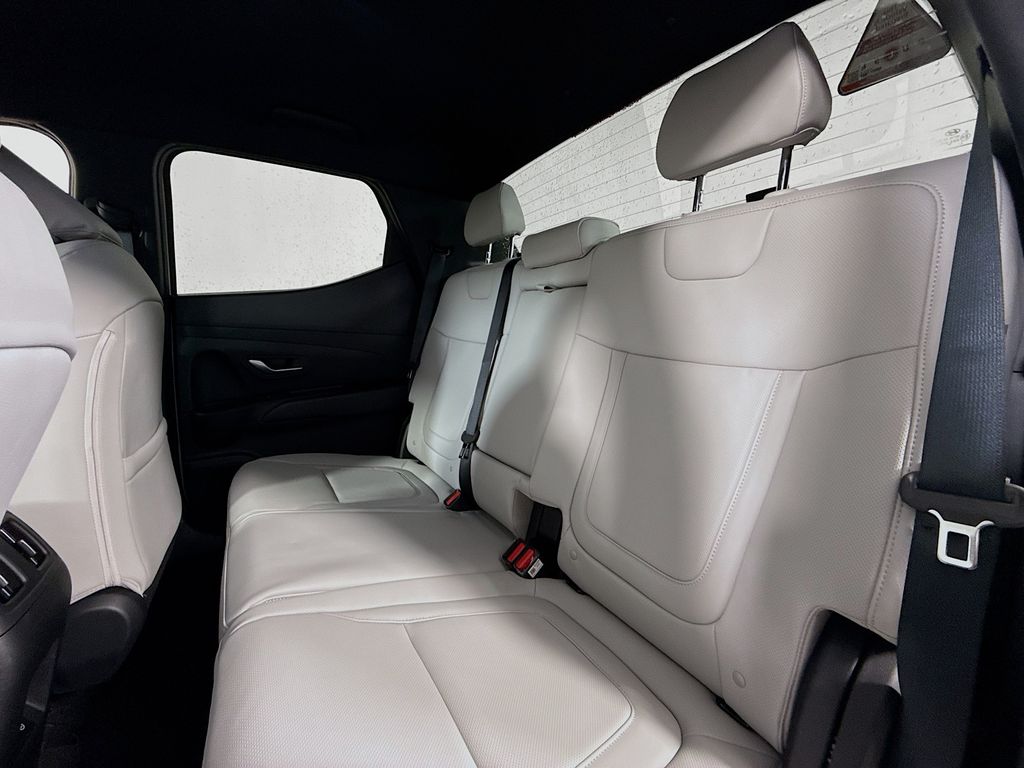 2025 Hyundai Santa Cruz SEL Image 13 of 31