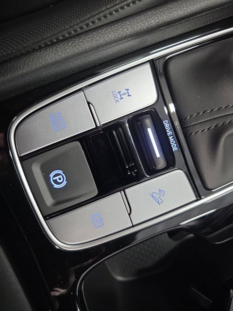 2025 Hyundai Santa Cruz SEL Image 38 of 42