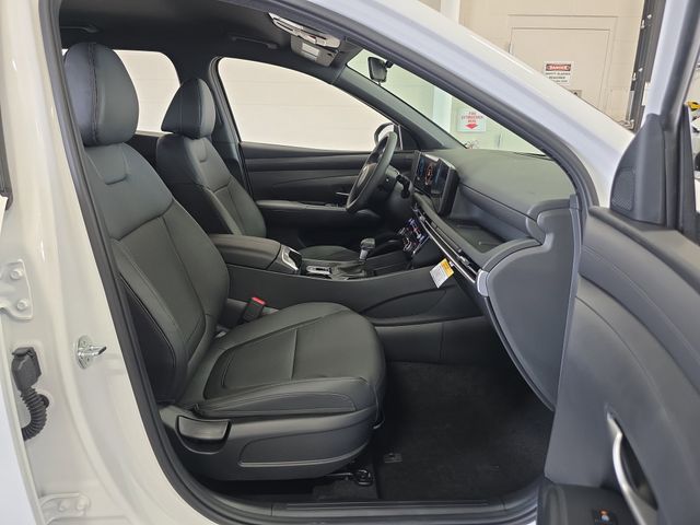 2025 Hyundai Santa Cruz SEL Image 14 of 42