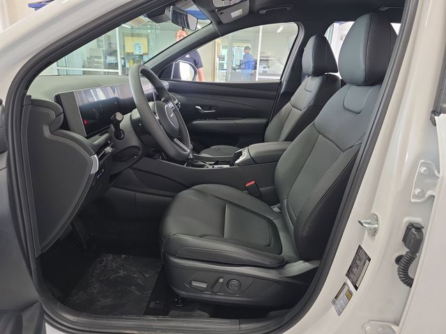 2025 Hyundai Santa Cruz SEL Image 16 of 42