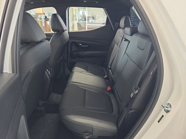 2025 Hyundai Santa Cruz SEL Image 17 of 42