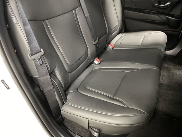 2025 Hyundai Santa Cruz SEL Image 13 of 37