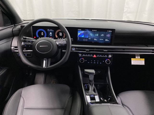 2025 Hyundai Santa Cruz SEL Image 16 of 37