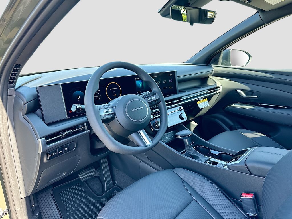 Vehicle image 9 of 23