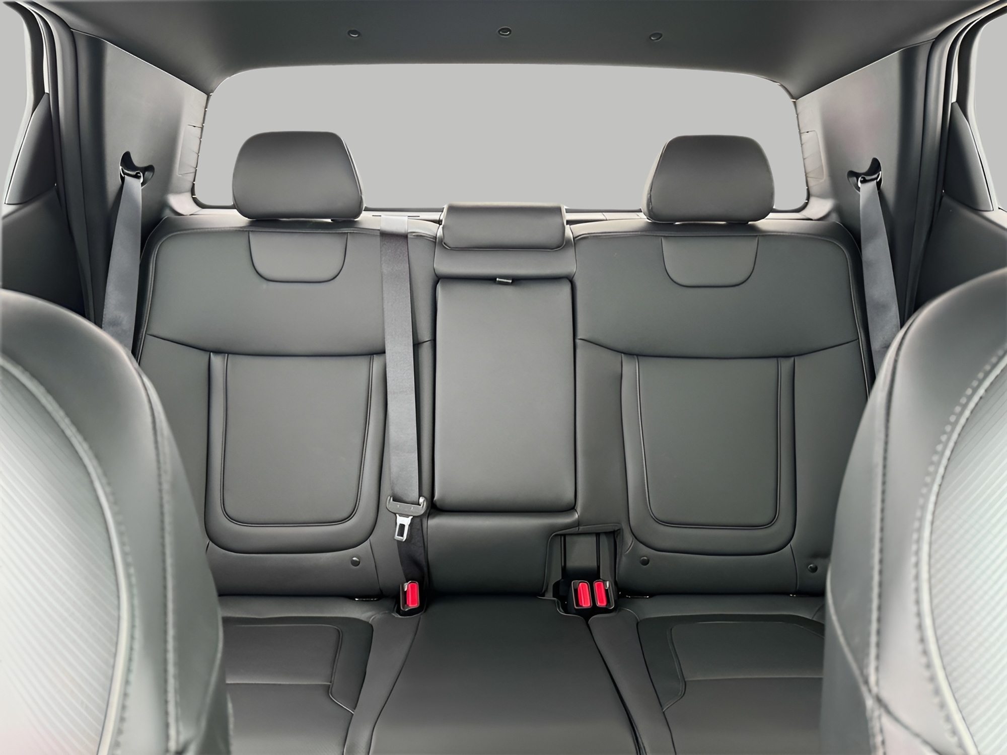 2025 Hyundai Santa Cruz SEL Image 16 of 19